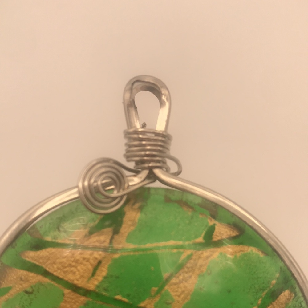 Handmade Large Green & Gold Glass Silver-Wrapped Pendant - Picture 4 of 6